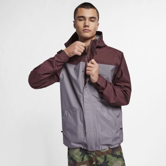 New Nike SB Shield Jacket Red/ Burgundy/ Grey Sz M - Picture 5 of 7